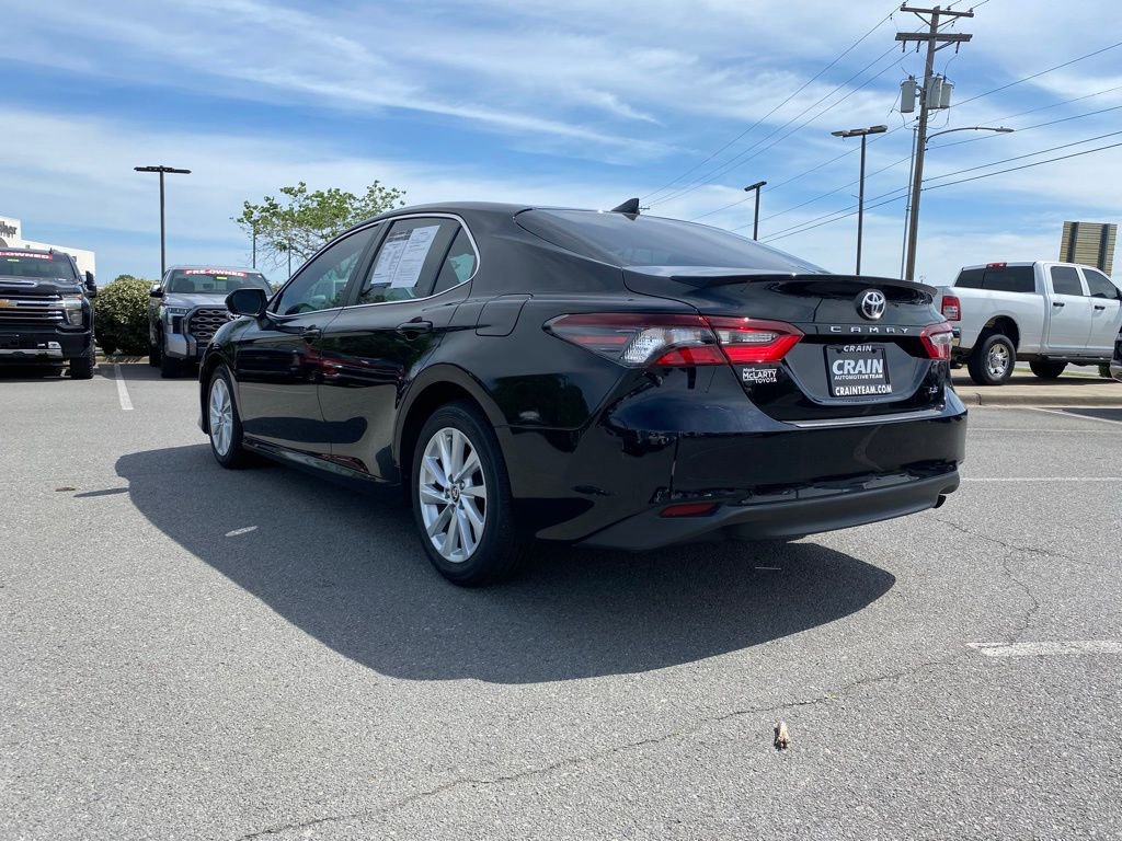 Used 2023 Toyota Camry LE FWD image 5