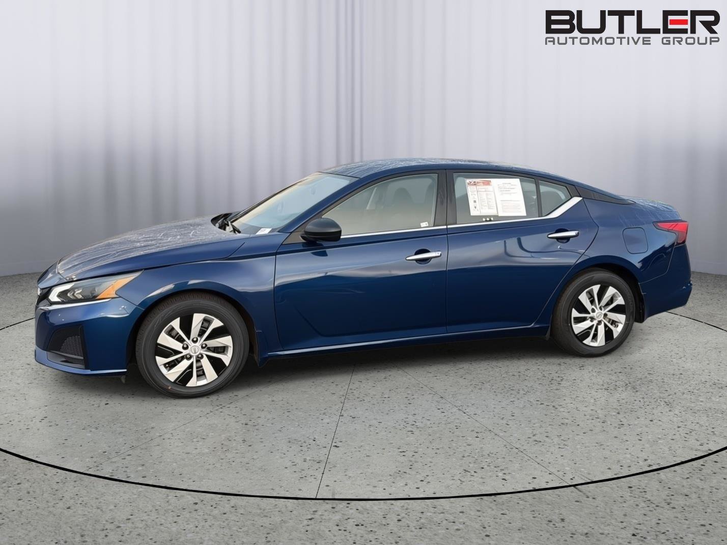 Used 2024 Nissan Altima 2.5 S FWD image 3