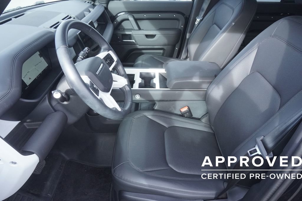 Used 2025 Land Rover Defender 110 S image 19