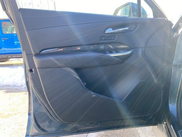 Used 2019 Cadillac XT4 Sport w/ Cold Weather Package AWD/4WD image 10