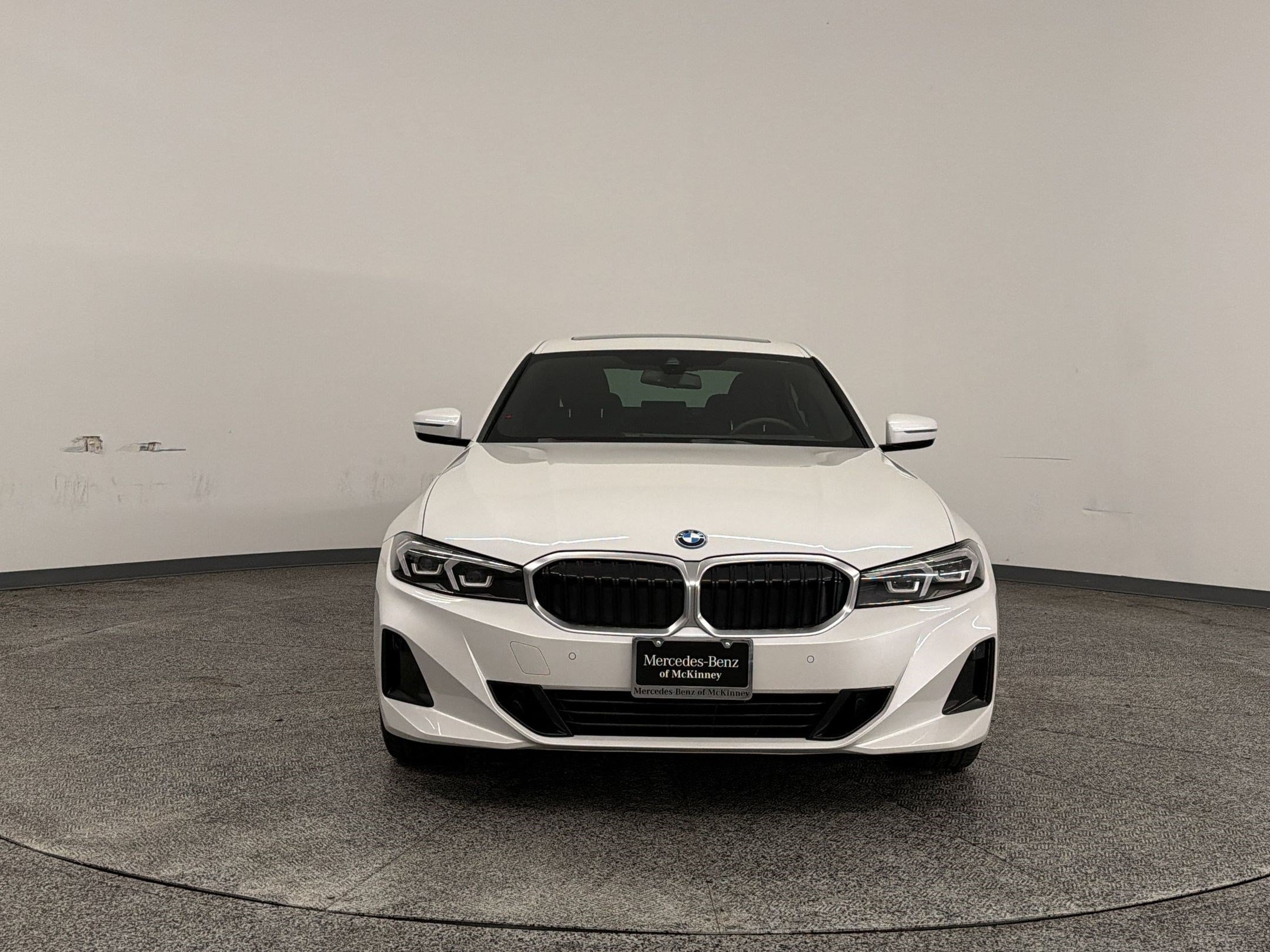 Used 2024 BMW 330e w/ Premium Package RWD image 5