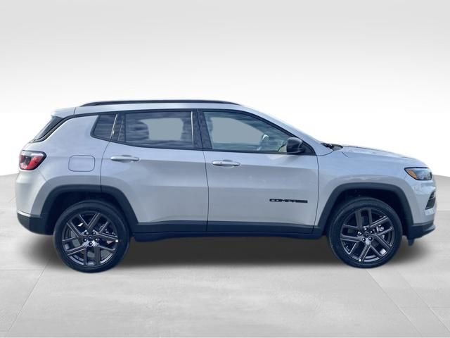 New 2026 Jeep Compass Latitude image 8