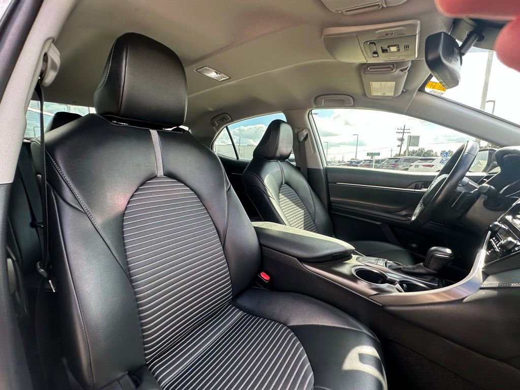 Used 2024 Toyota Camry SE image 28