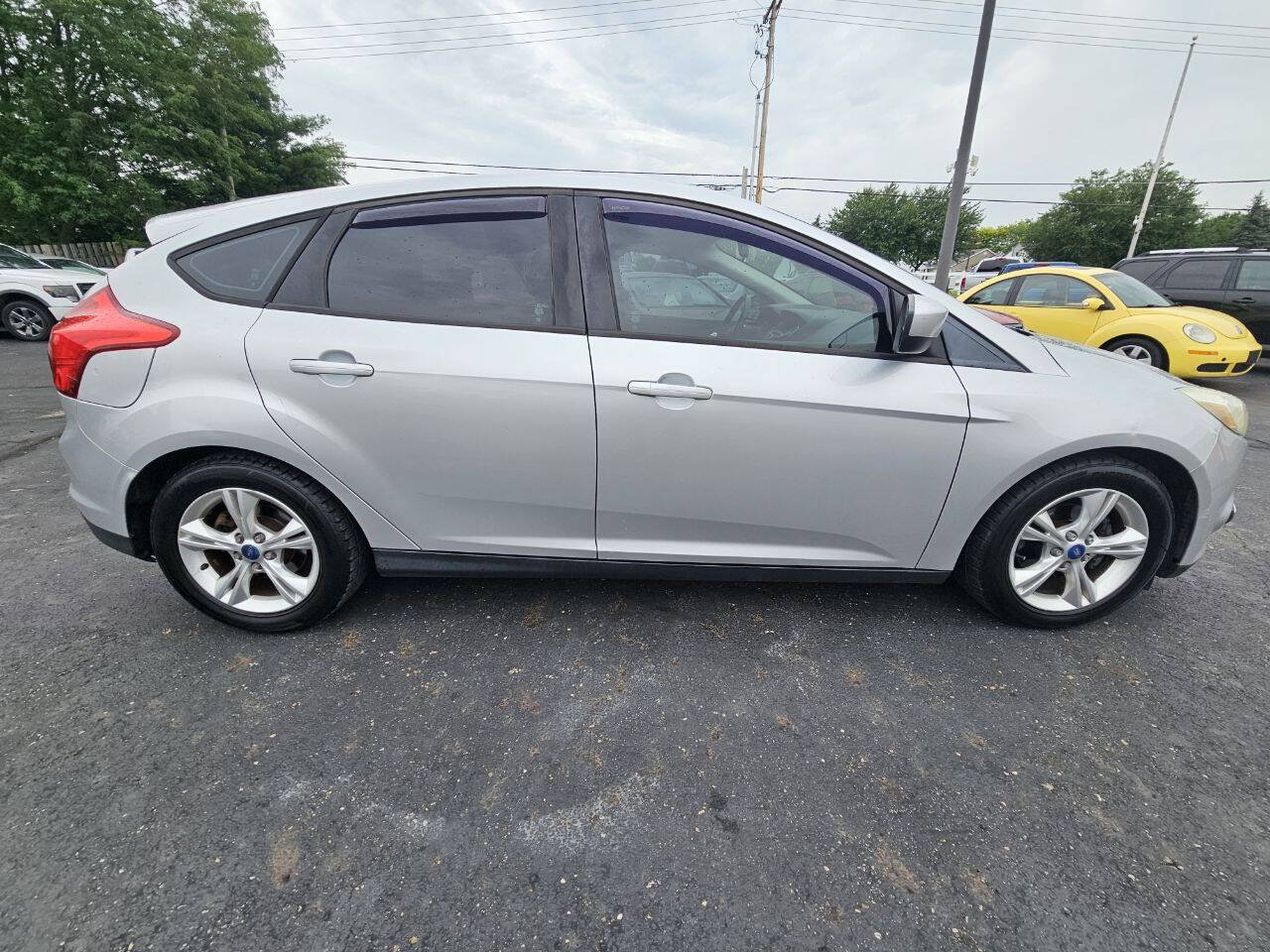 Used 2012 Ford Focus SE FWD image 4