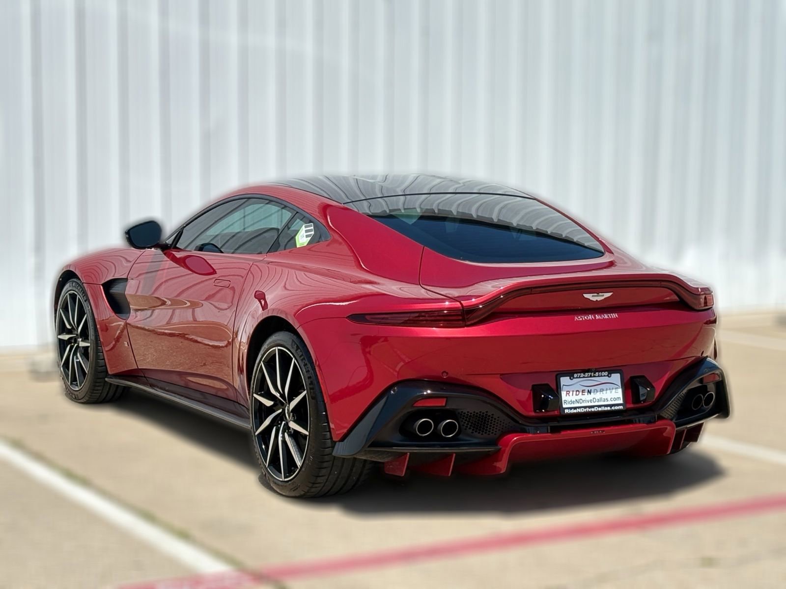 Used 2019 Aston Martin V8 Vantage Coupe RWD image 6