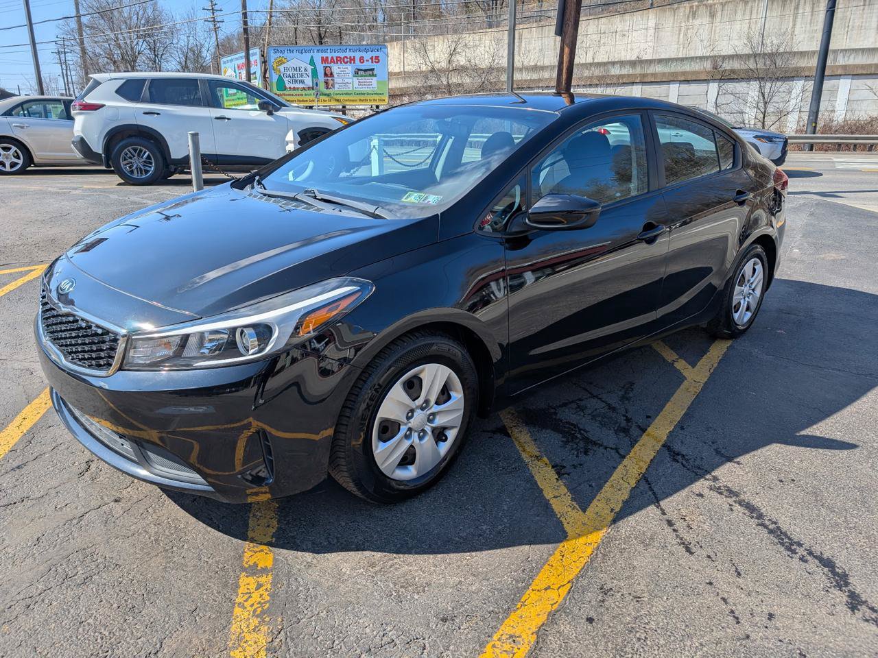 Used 2018 Kia Forte LX FWD image 3
