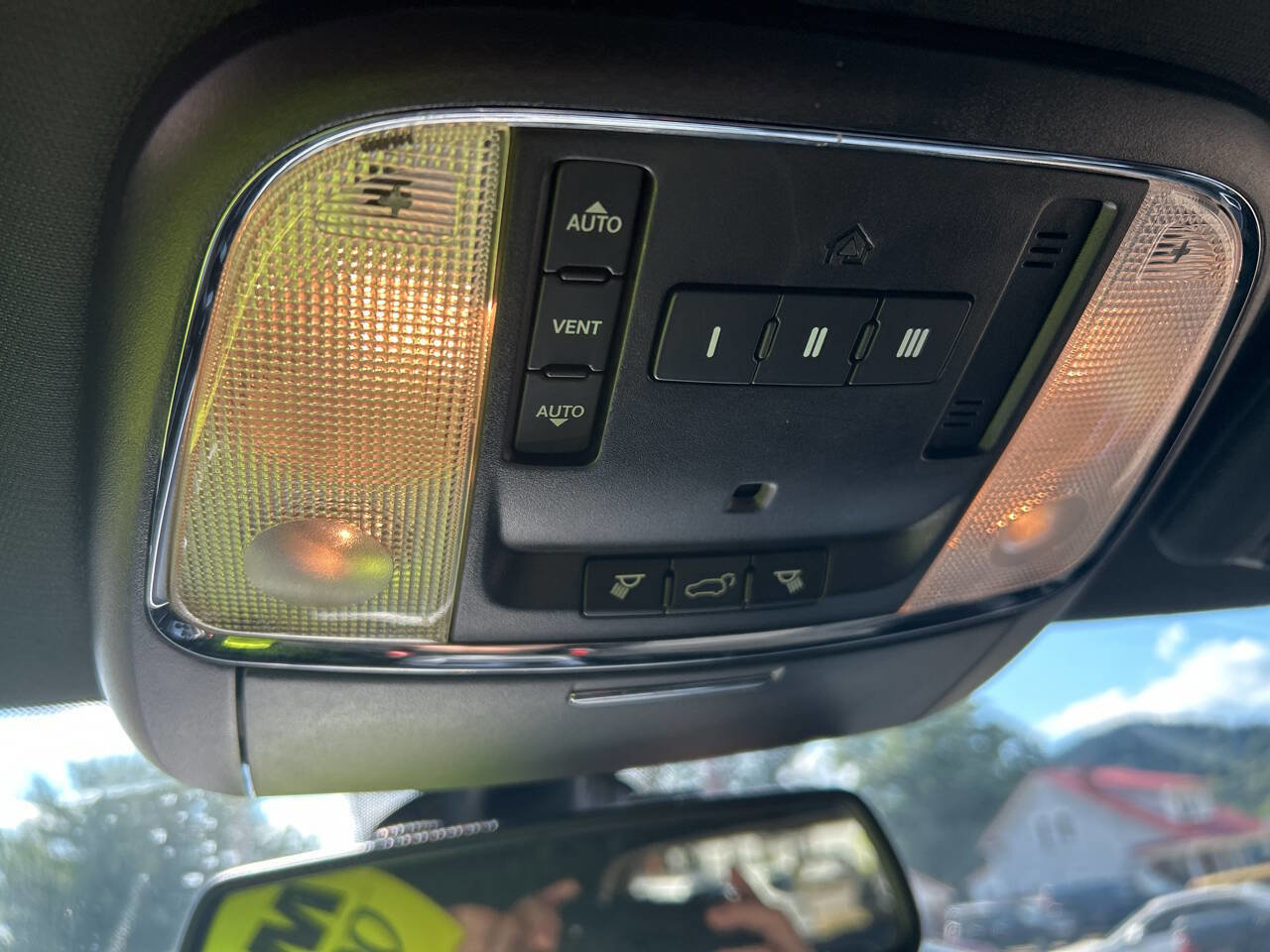 Used 2015 Jeep Grand Cherokee Altitude image 10