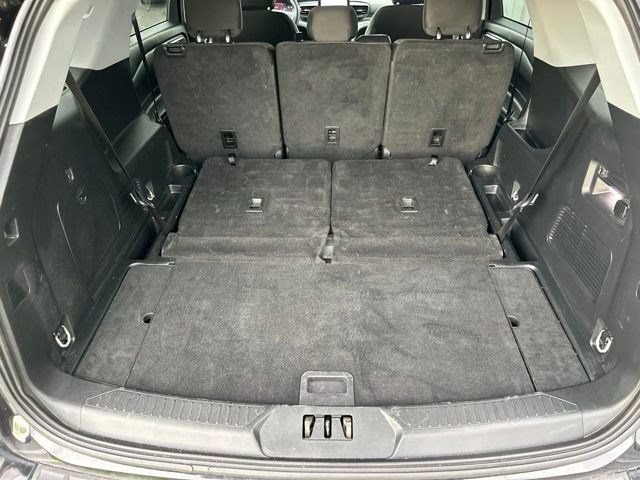 Used 2023 Ford Explorer XLT AWD/4WD image 47