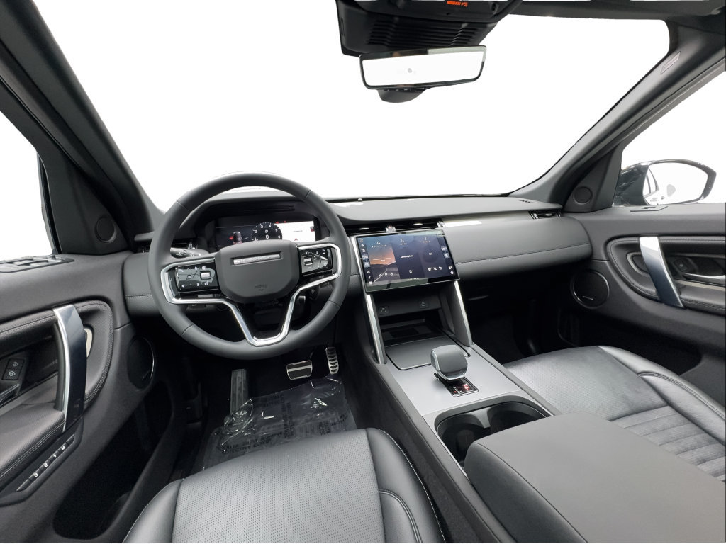 Used 2025 Land Rover Discovery Sport Dynamic SE AWD/4WD image 35