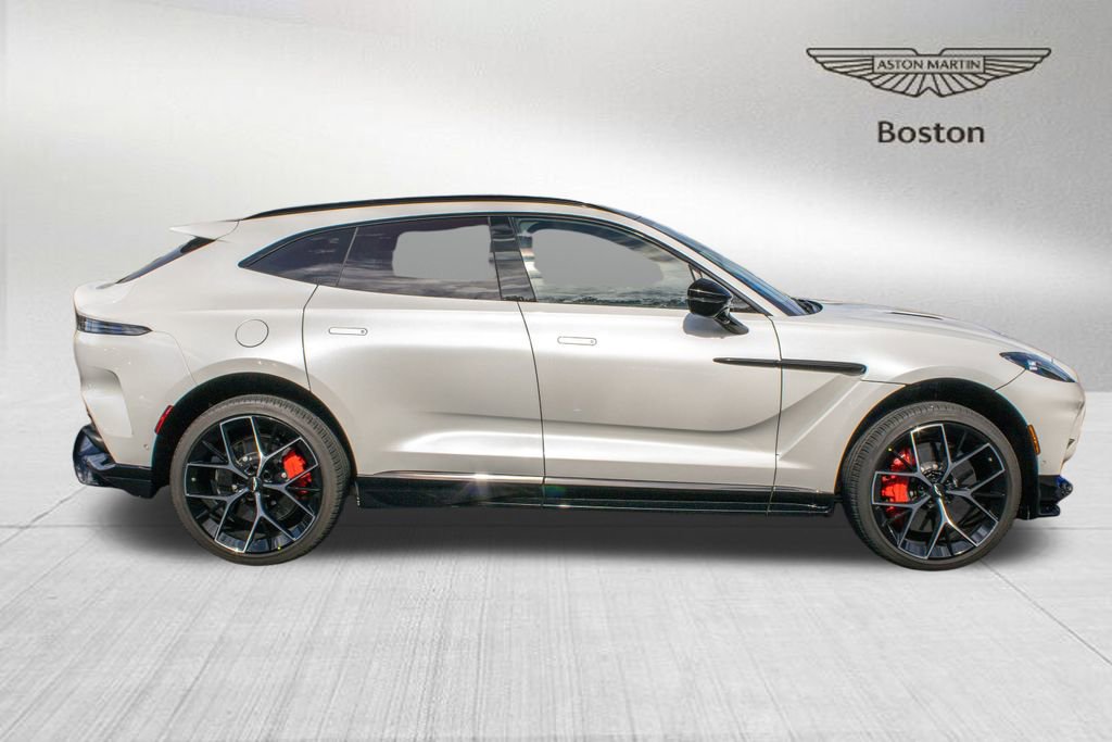 Used 2025 Aston Martin DBX 707 image 6