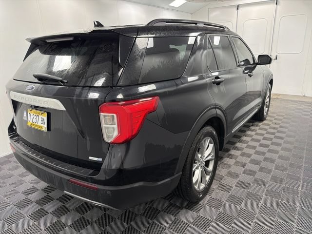 Used 2020 Ford Explorer XLT w/ Equipment Group 202A AWD/4WD image 6