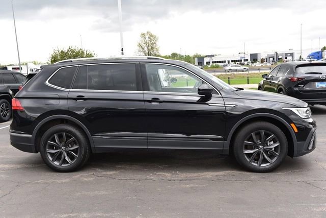 Certified 2023 Volkswagen Tiguan SE w/ Panoramic Sunroof Package image 5