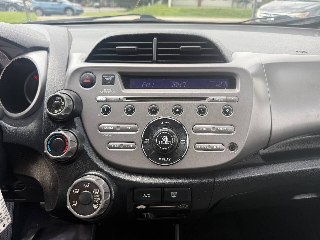 Used 2013 Honda Fit image 18