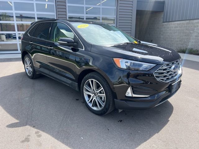 Used 2024 Ford Edge Titanium AWD/4WD image 3