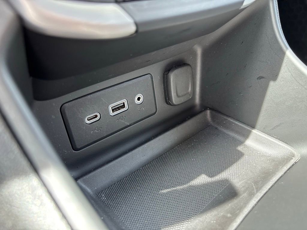 Used 2023 GMC Terrain SLE w/ Driver Convenience Package FWD image 27