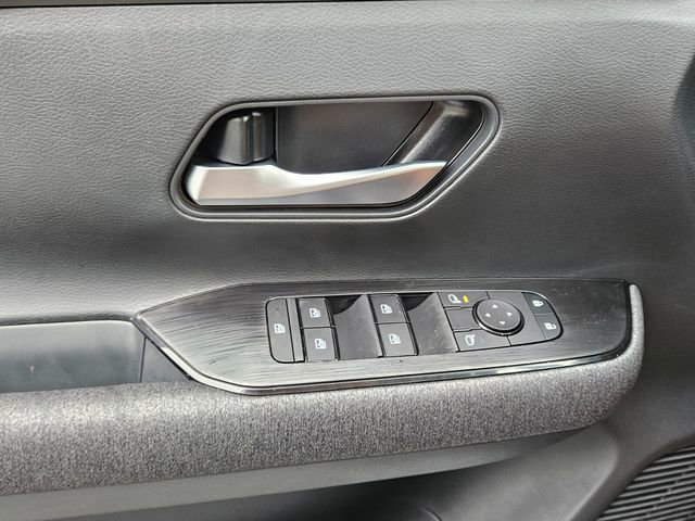 New 2026 Nissan Kicks SV image 28