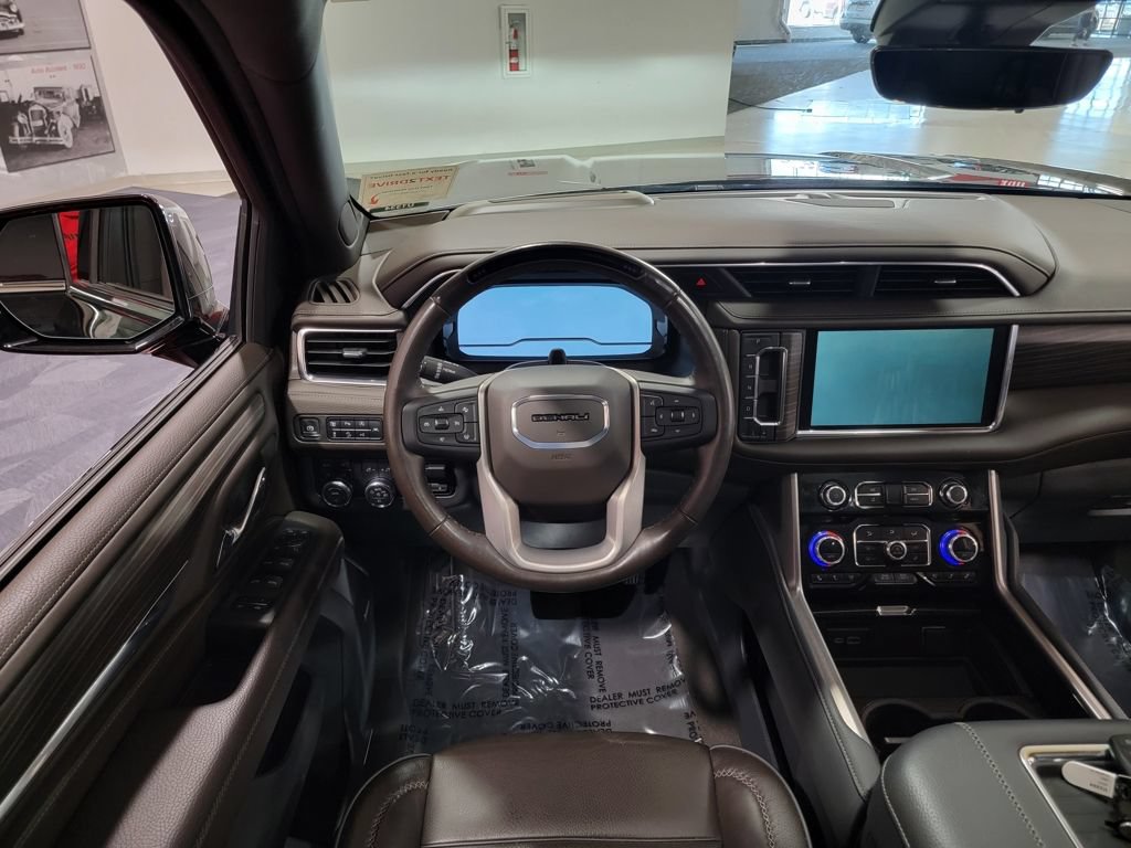Certified 2024 GMC Yukon XL Denali w/ Denali Reserve Package AWD/4WD image 18