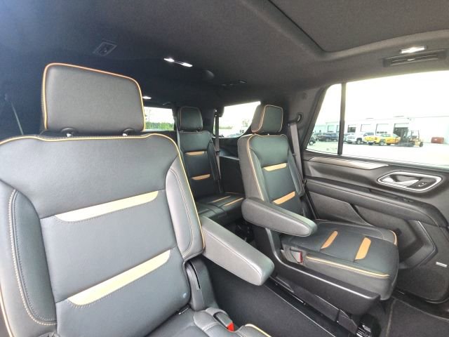 Used 2024 GMC Yukon AT4 w/ Technology Package image 18