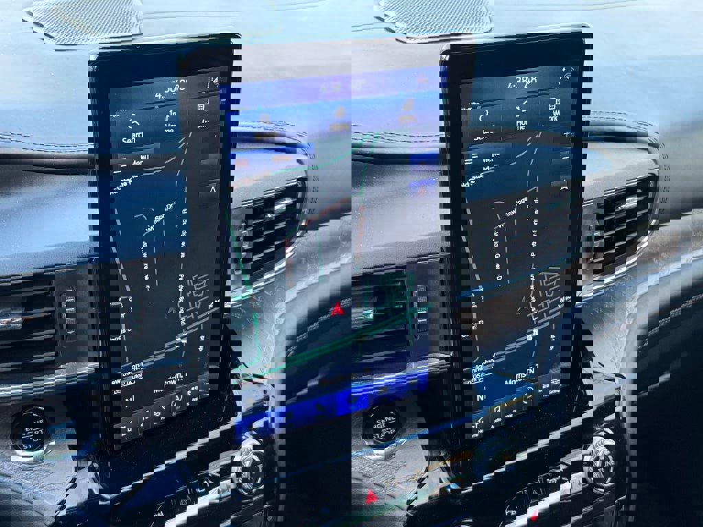 Used 2022 Ford Explorer Platinum w/ Equipment Group 601A image 24