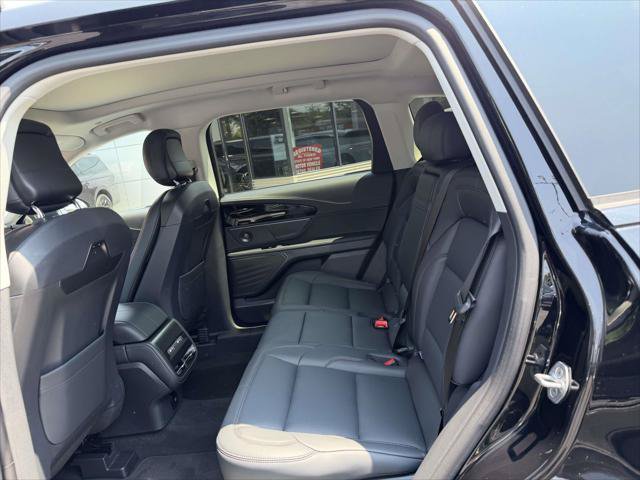 Used 2026 Lincoln Nautilus Premier w/ Equipment Group 102A AWD/4WD image 11