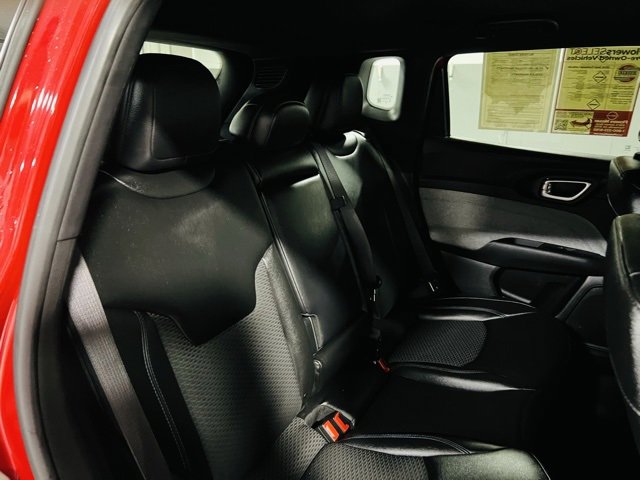 Used 2024 Jeep Compass Latitude image 27