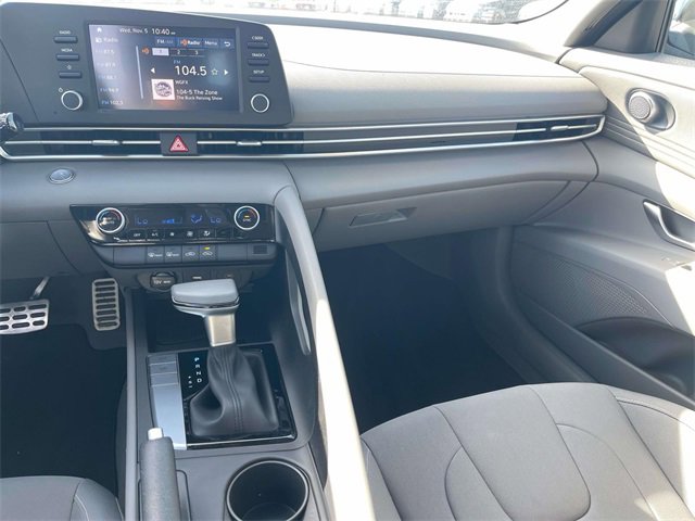Certified 2025 Hyundai Elantra Sport image 11