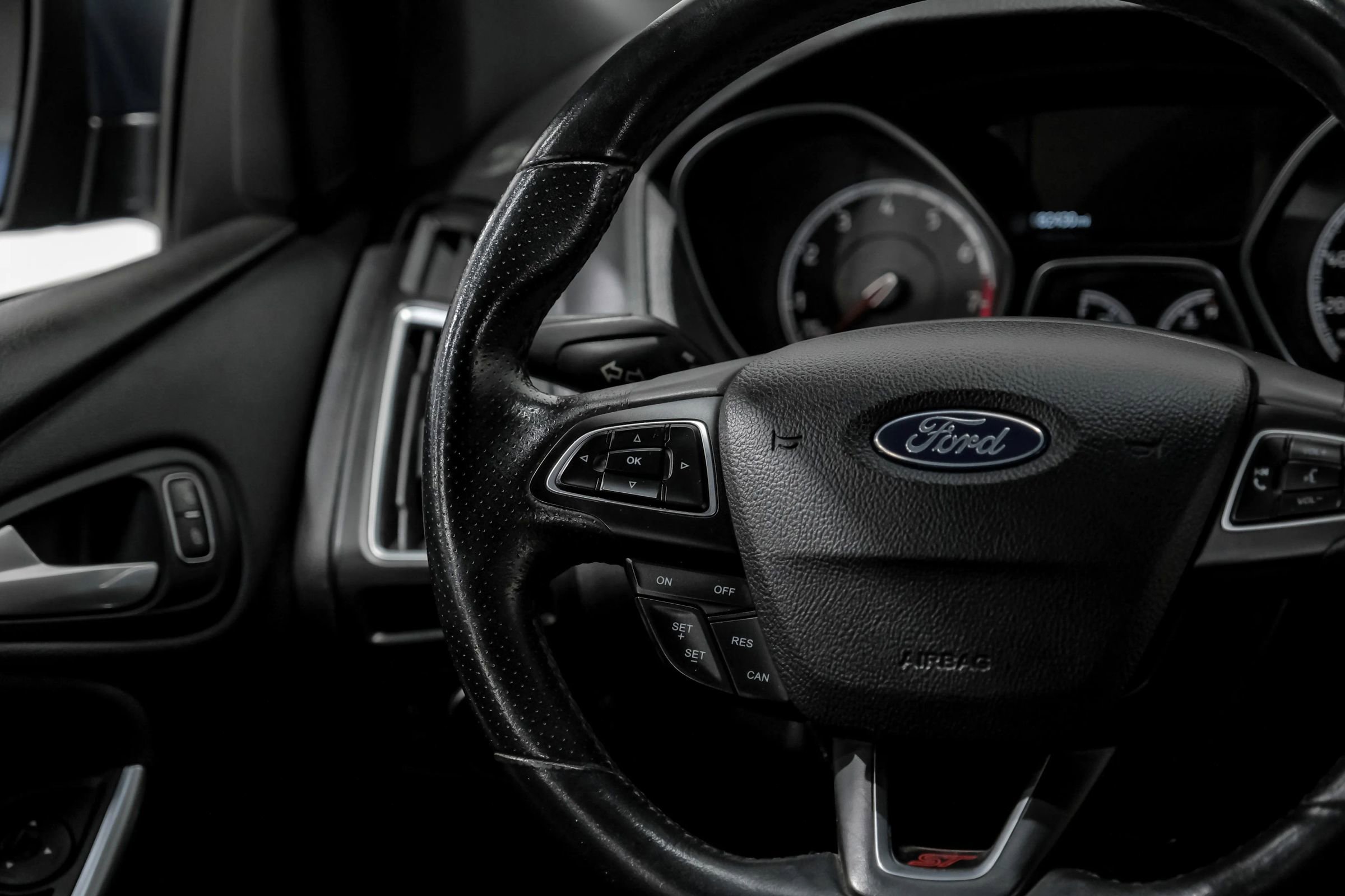 Used 2018 Ford Focus ST image 19