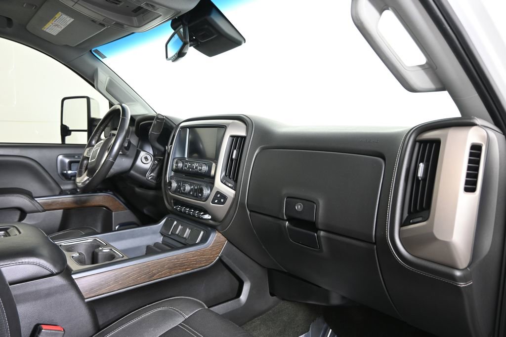Used 2017 GMC Sierra 3500 Denali w/ Duramax Plus Package AWD/4WD image 15