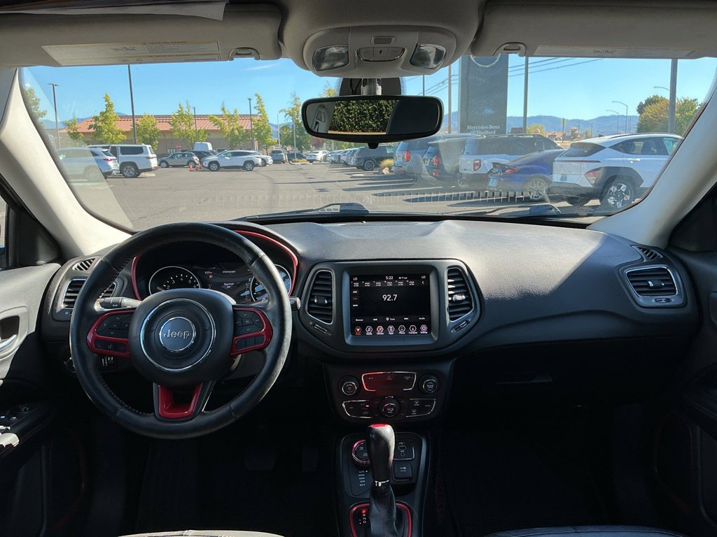 Used 2020 Jeep Compass Trailhawk AWD/4WD image 27
