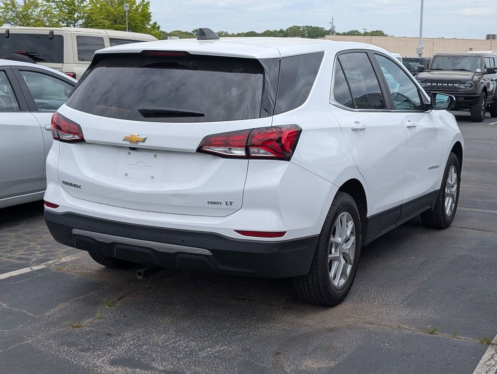 Used 2023 Chevrolet Equinox LT w/ LPO, Floor Liner Package image 2