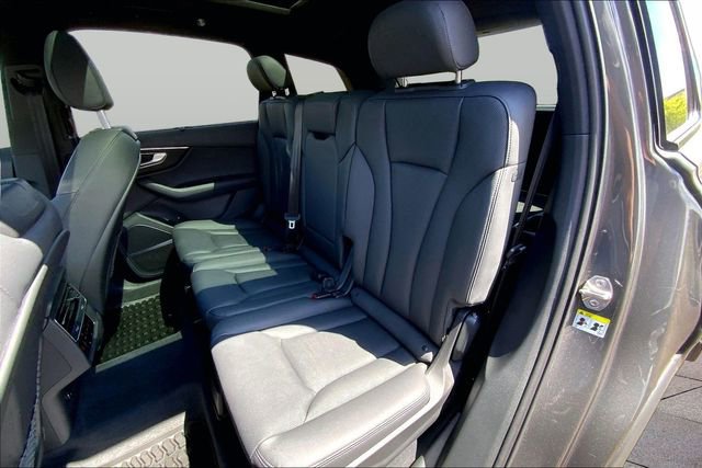 Used 2023 Audi Q7 2.0T Premium Plus w/ Premium Plus Package AWD/4WD image 18
