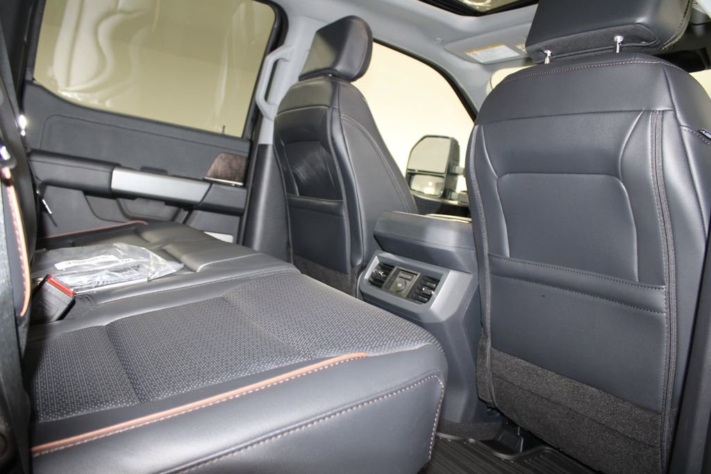 New 2026 Ford F250 Lariat w/ Black Appearance Package image 35