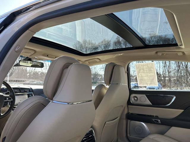 Used 2020 Lincoln Continental Reserve w/ Luxury Package image 21