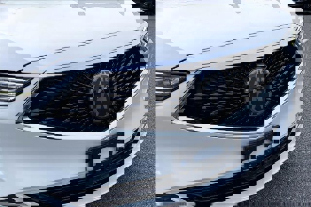 Used 2023 Acura MDX SH-AWD image 31