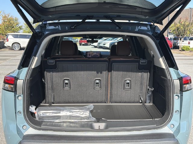 New 2026 Nissan Pathfinder Platinum AWD/4WD image 21