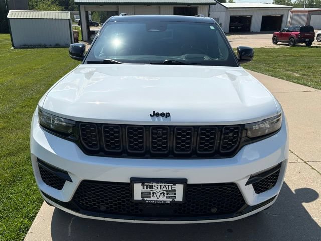 Used 2025 Jeep Grand Cherokee Summit AWD/4WD video 2