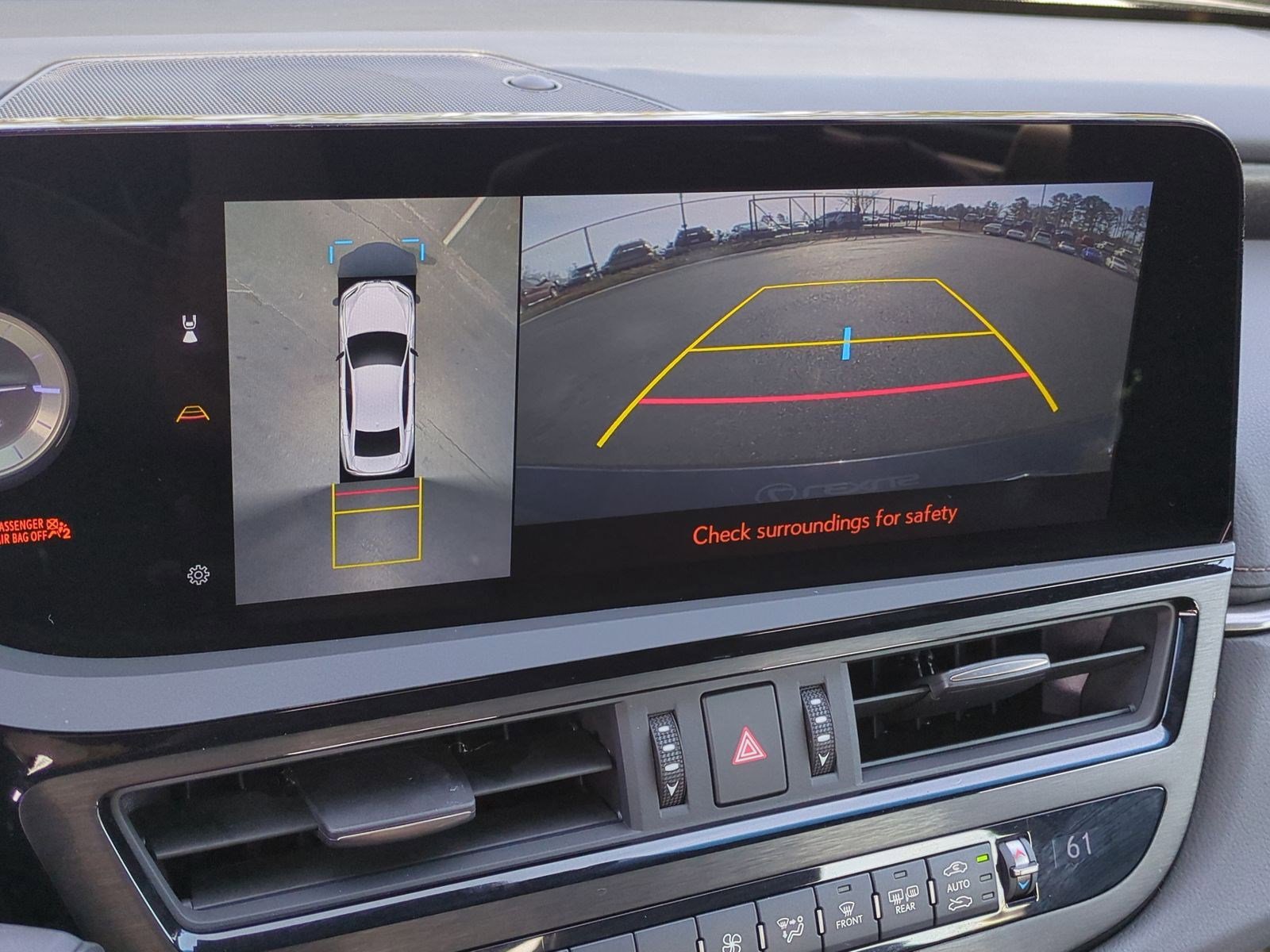 Used 2024 Lexus ES 300h w/ Technology Package image 25