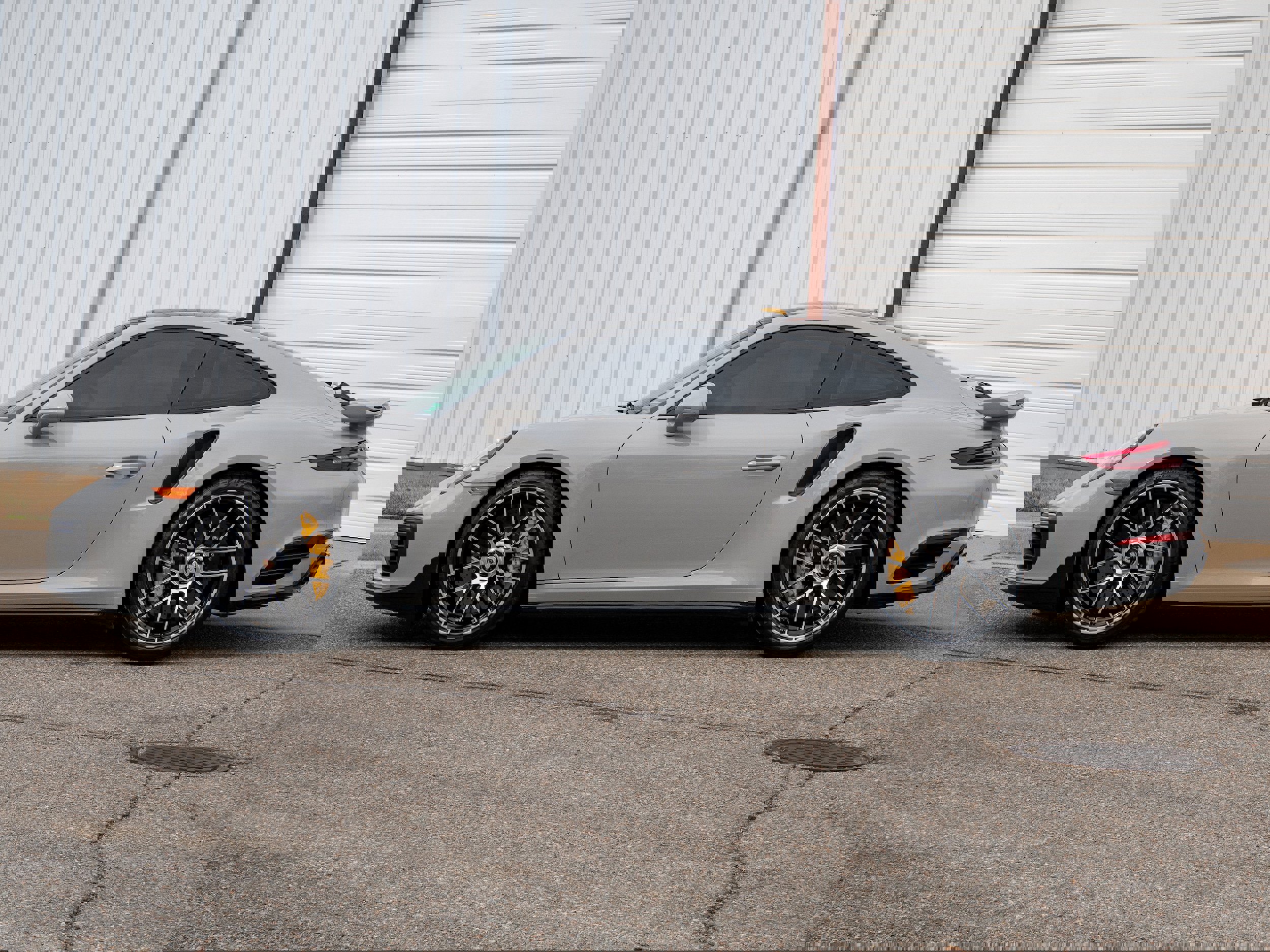 Used 2019 Porsche 911 Turbo S image 2