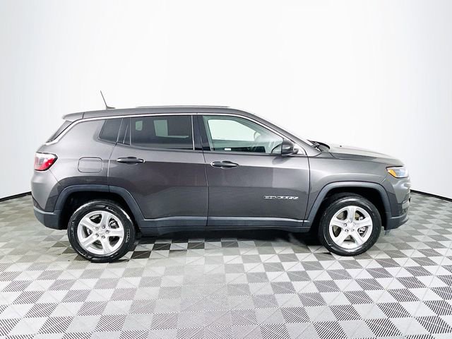 Used 2023 Jeep Compass Sport AWD/4WD image 9