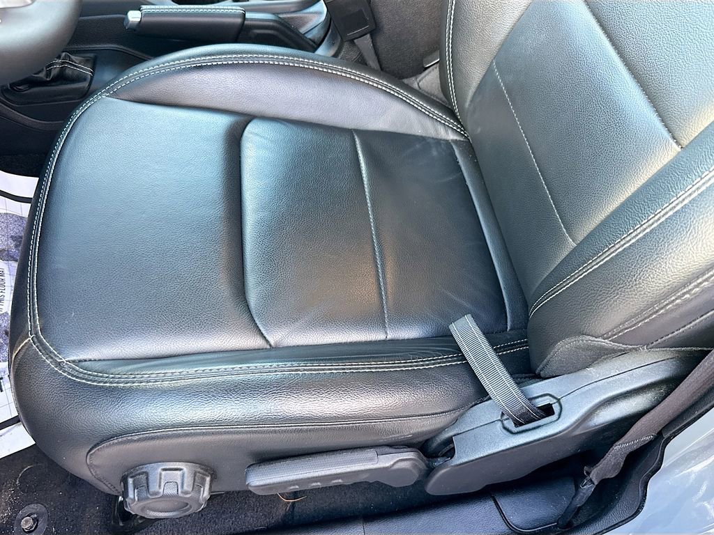 Used 2023 Jeep Wrangler Unlimited Sahara w/ Cold Weather Group image 21