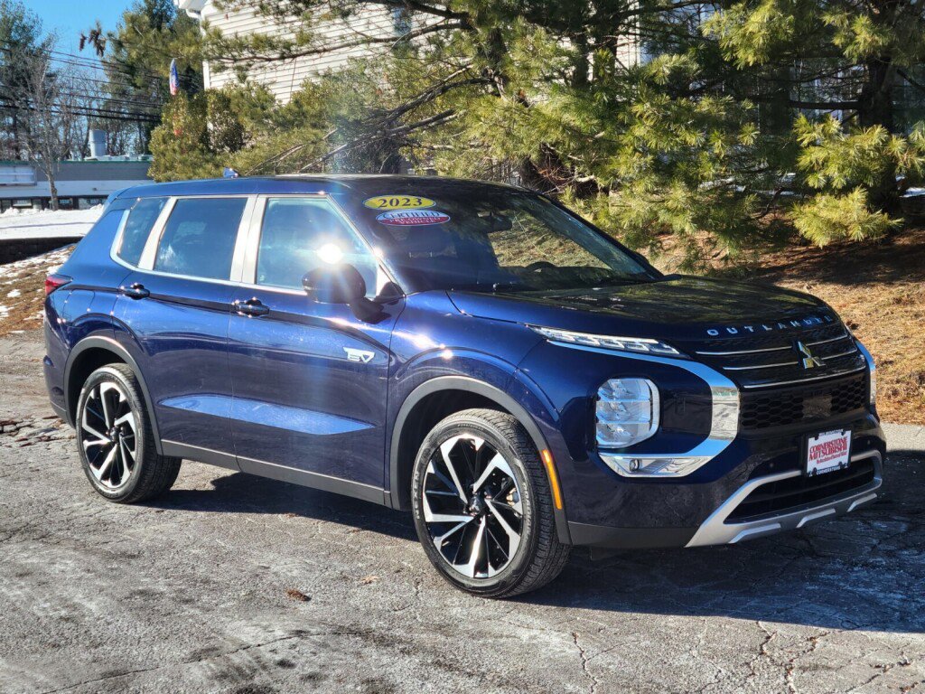 Used 2023 Mitsubishi Outlander SE image 7