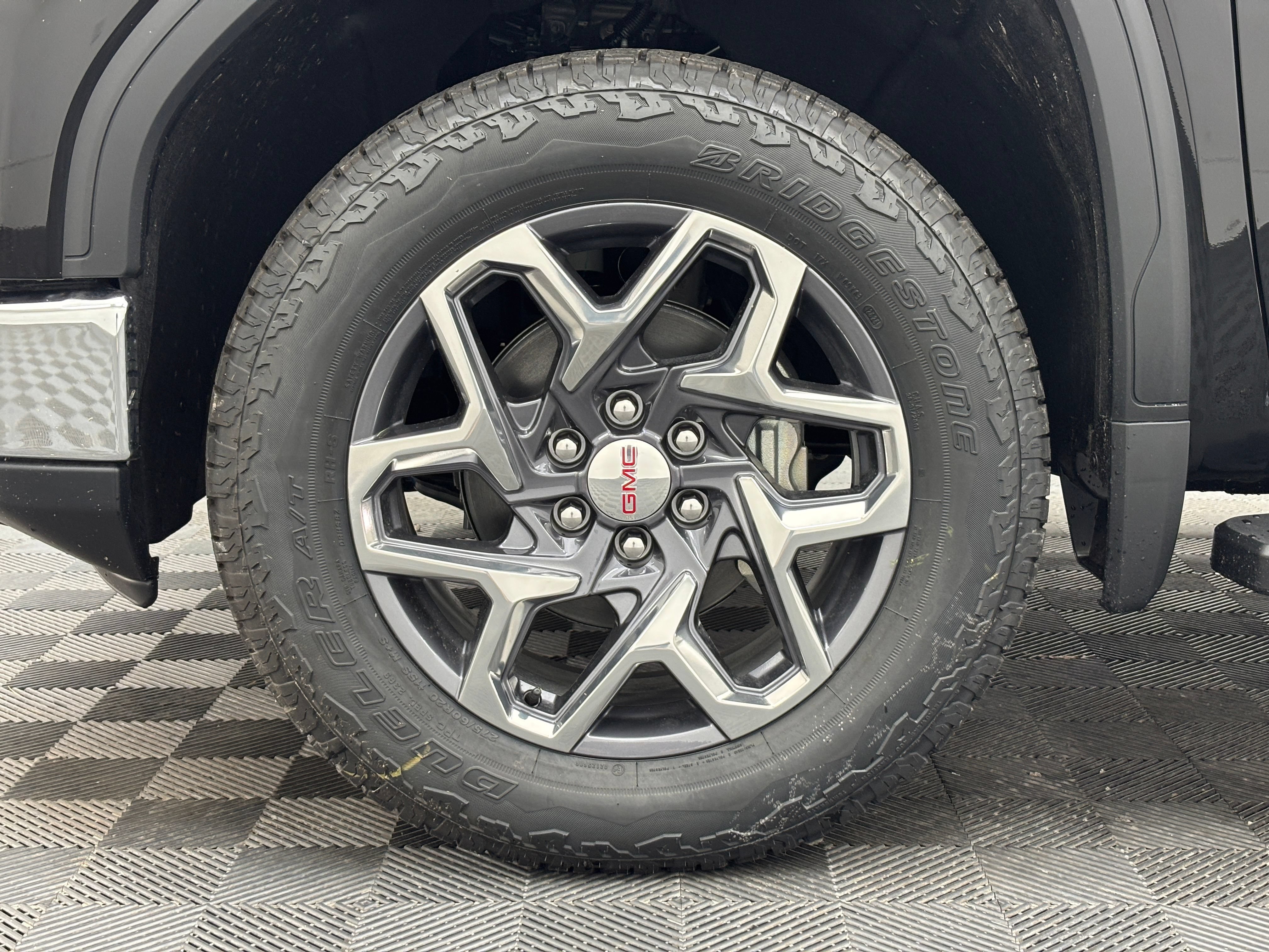 New 2026 GMC Sierra 1500 SLT w/ SLT Premium Package AWD/4WD image 15