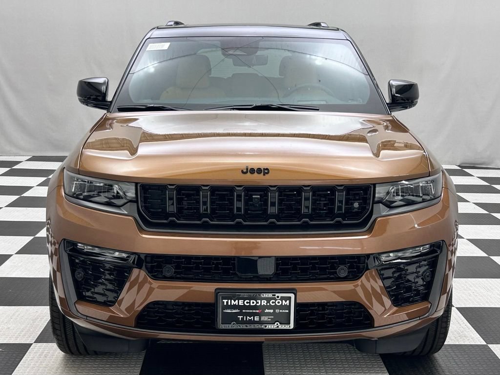 New 2026 Jeep Grand Cherokee Summit w/ Obsidian Package AWD/4WD image 3