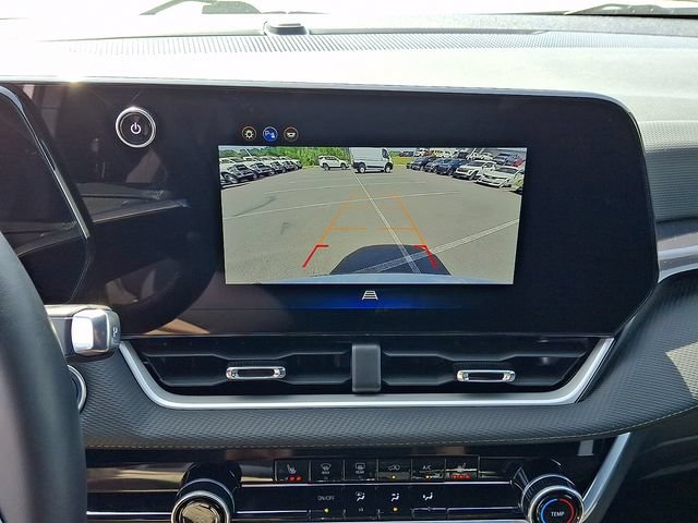 Used 2026 Chevrolet Equinox LT FWD image 17