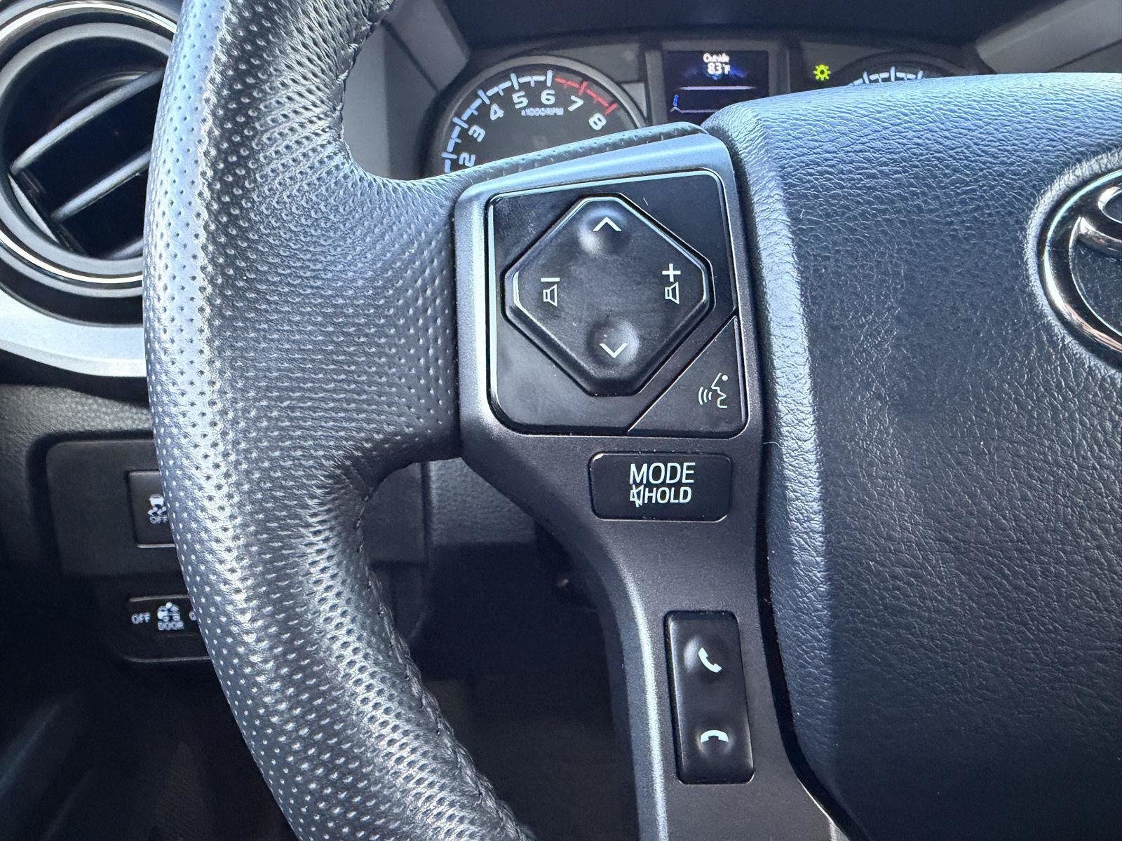 Used 2023 Toyota Tacoma TRD Off-Road w/ TRD Premium Off Road Package AWD/4WD image 35