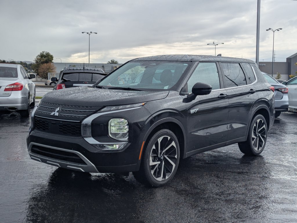 Used 2023 Mitsubishi Outlander 4WD Plug-In Hybrid image 9