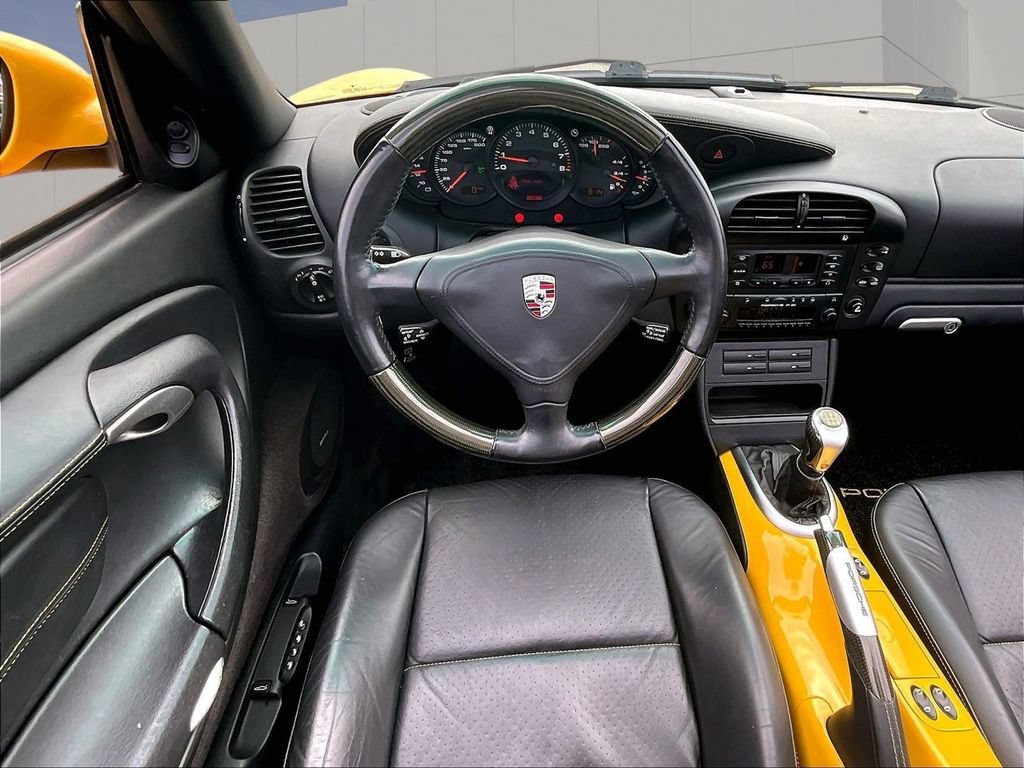 Used 2002 Porsche 911 Carrera RWD image 13