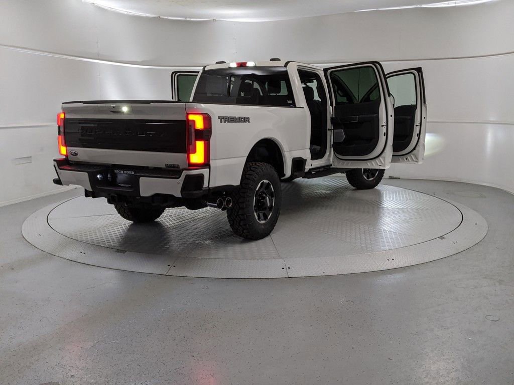 New 2025 Ford F250 Platinum w/ Tremor Off-Road Package image 9