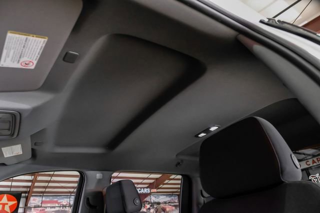 Used 2022 GMC Sierra 3500 SLE AWD/4WD image 32