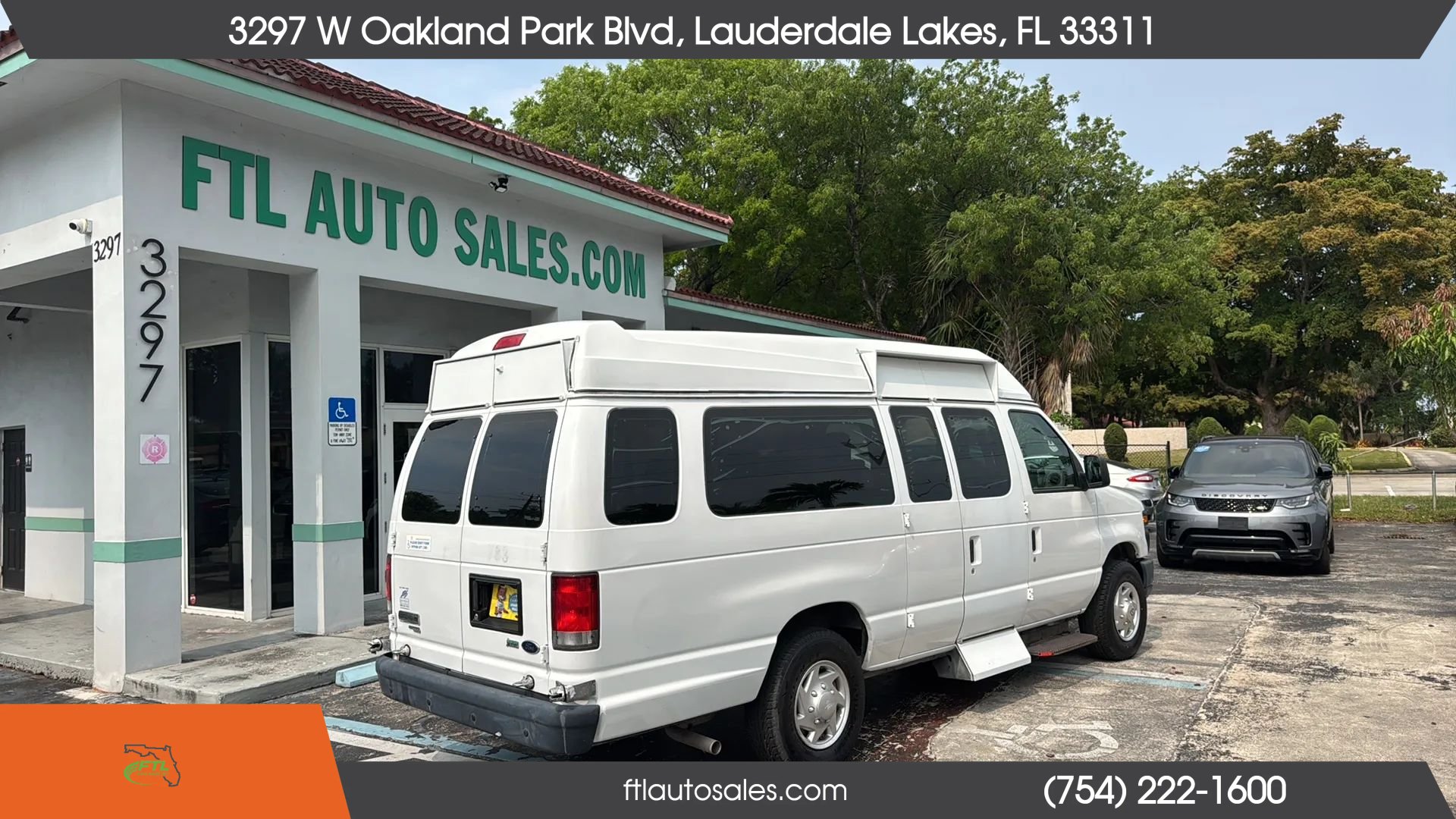 Used 2013 Ford E-250 and Econoline 250 Extended w/ PWR Group RWD image 12